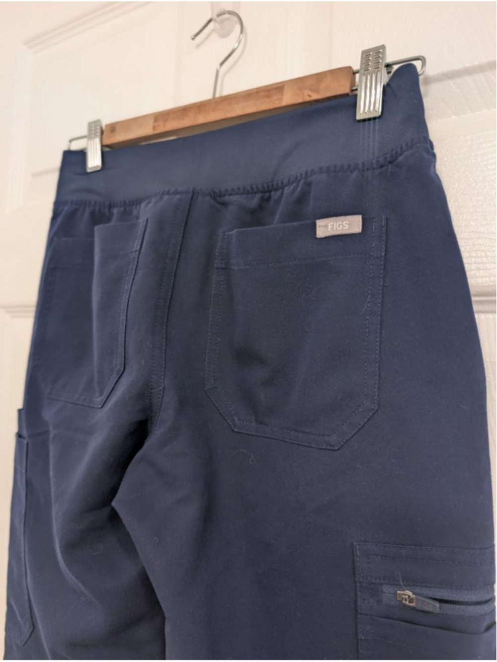 Women's FIGS Navy Blue Straight Leg Scrub Zamora Joggers Pants XSP grey string - Picture 3 of 5